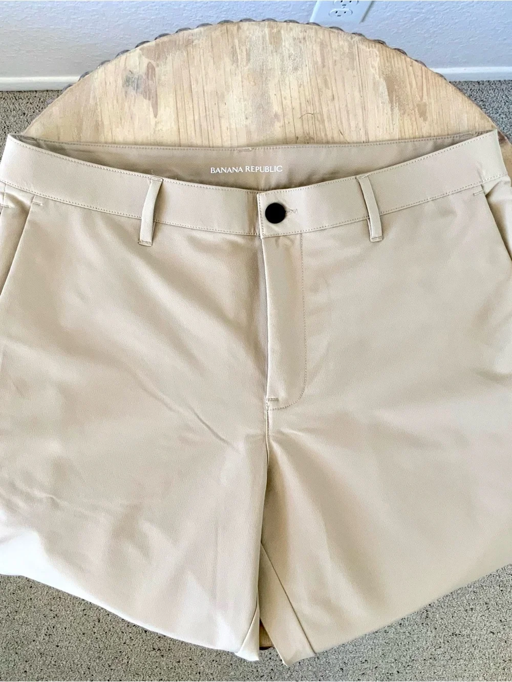 Banana Republic Light Tan Men's Golf, Travel Pants 34/32